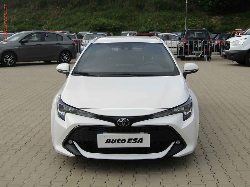 Toyota Corolla (2019) 1.2i, 2.maj,ČR, LED, TZ, ČR - fotka 2 z 19