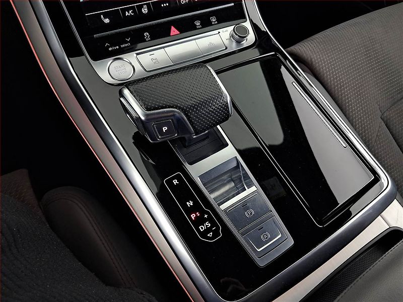 Audi Q8 (2019) 50 TDI - fotka 13 z 17