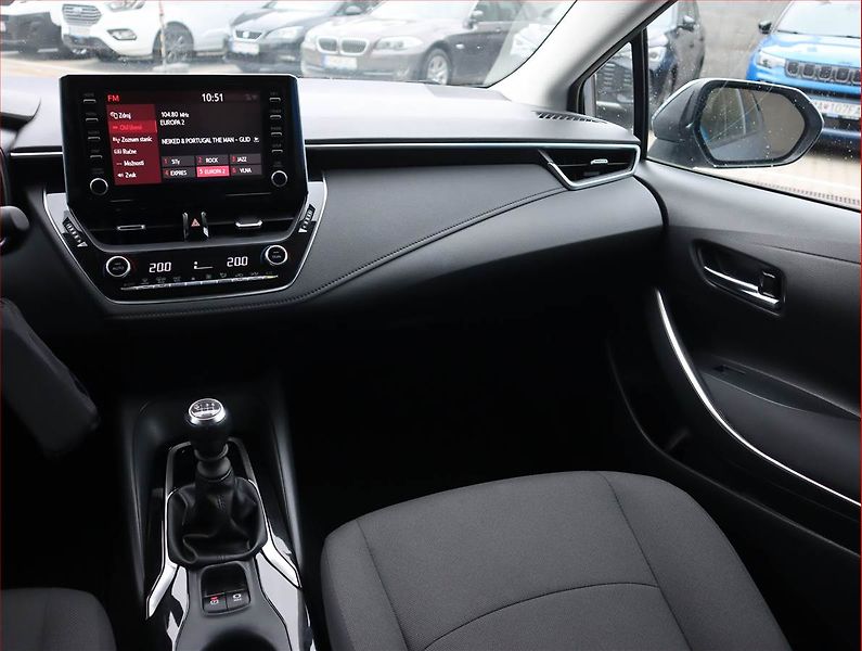 Toyota Corolla (2022) 1.5 VVT-i, Serv.kniha - fotka 8 z 19