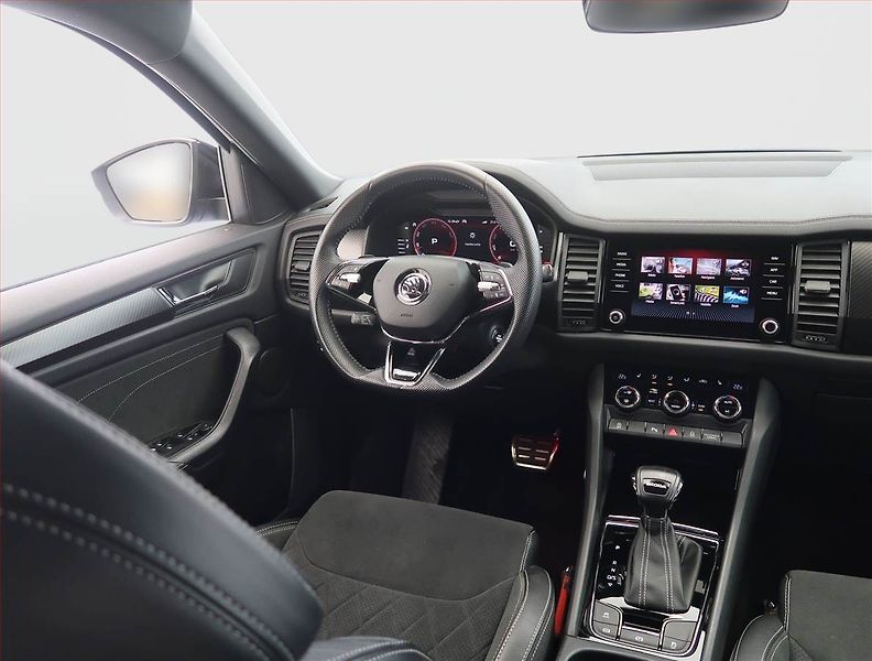 Škoda Kodiaq (2022) Sportline 1.5 TSI, digi klima - fotka 7 z 27