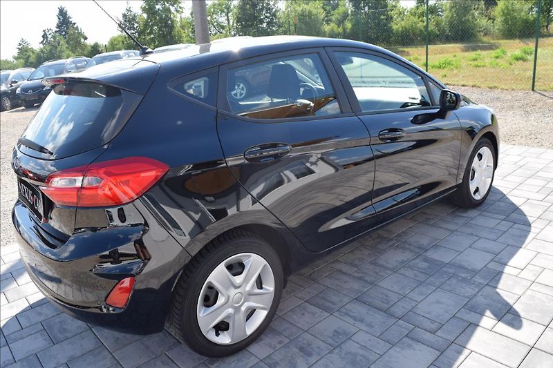Ford Fiesta 1,0 i 73KW AUTOMAT NÍZKÉ KM - fotka 4 z 45