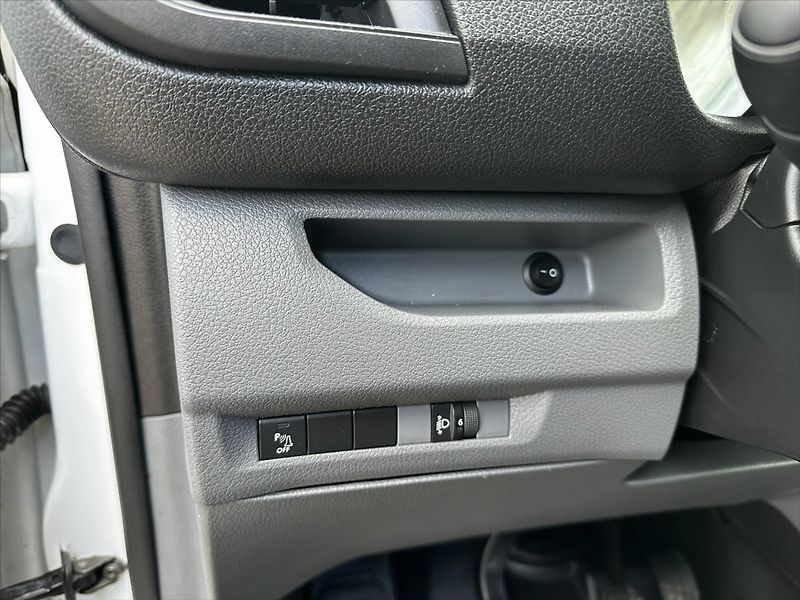 Toyota ProAce 2,0 2.0D-4D 110kW 9 MÍSTNÉ-CZ! - fotka 22 z 33