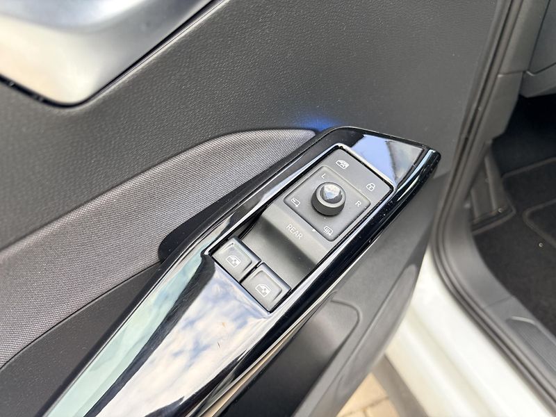 Volkswagen ID.3 PRO PERFORMANCE 62kWh - fotka 12 z 60