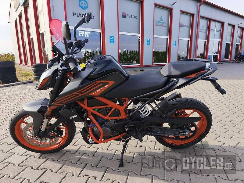 KTM 125 Duke (2021) - fotka 8 z 11