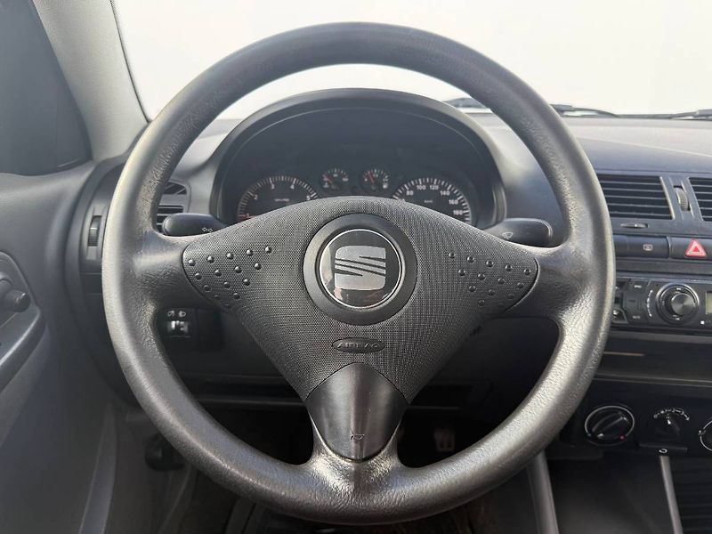 Seat Cordoba (2001) 1.4 8V 44 kW Stella - fotka 10 z 20