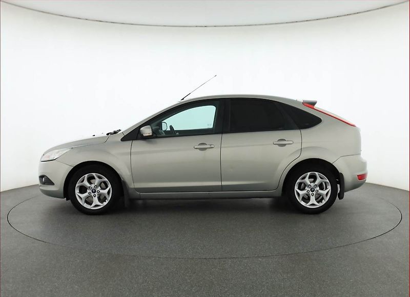 Ford Focus (2009) 1.6 16V, nová STK - fotka 3 z 14
