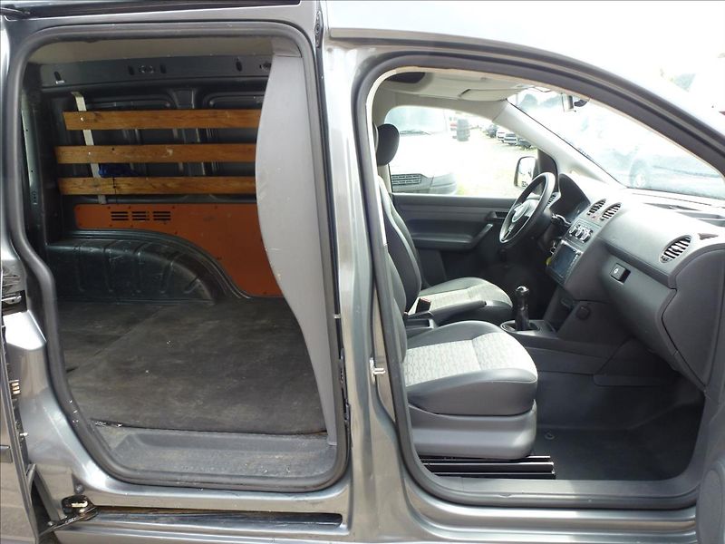 Volkswagen Caddy 1,6 TDI  Econo - fotka 29 z 51