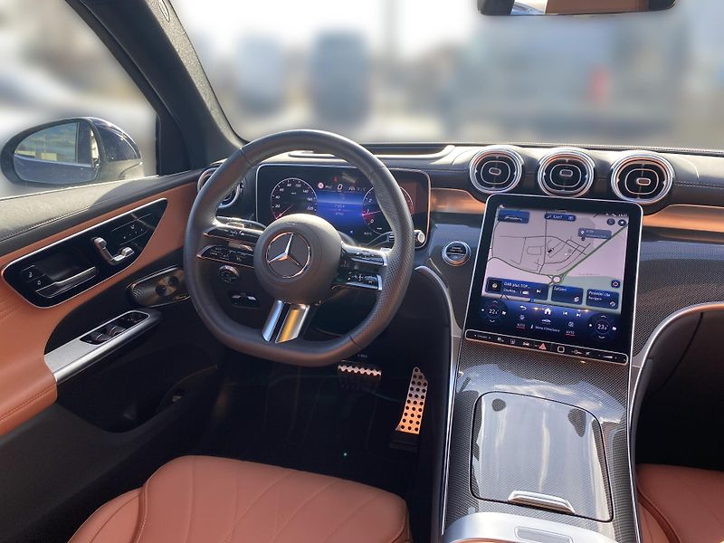 Mercedes-Benz GLC GLC 200 AMG 4MATIC - fotka 11 z 27