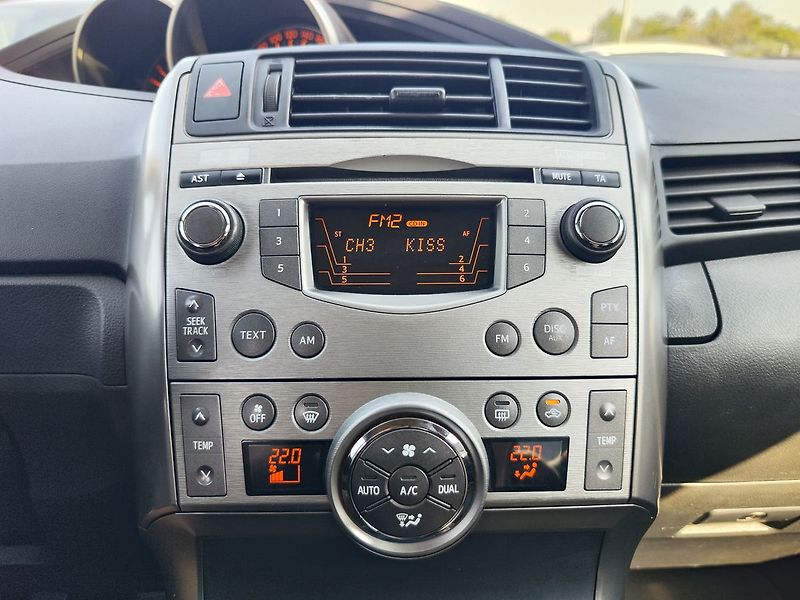 Toyota Verso 1.8 VVT-i / 108kW - fotka 16 z 25