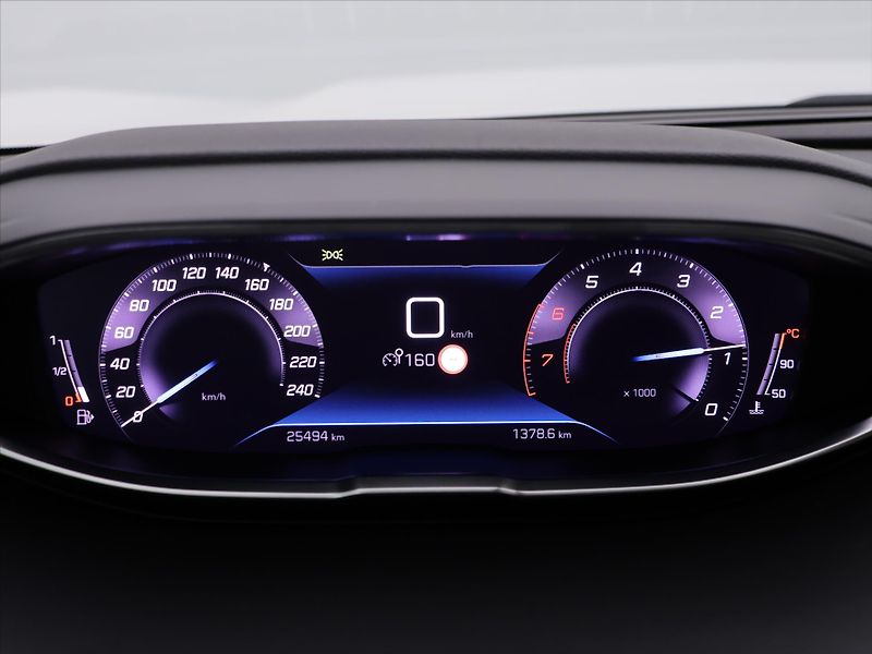Peugeot 5008 1,2 PT 96kW Allure 7-Míst CZ - fotka 15 z 32