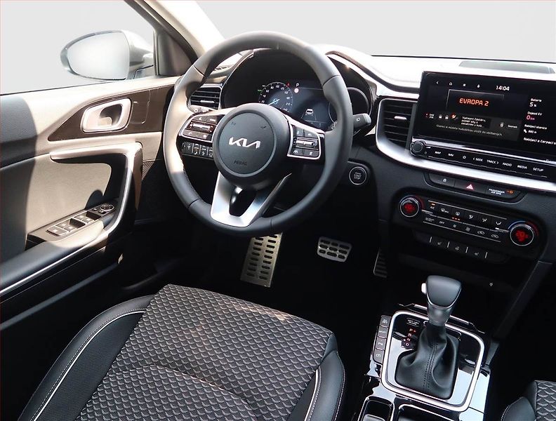Kia XCeed (2025) Plug-in-Hybrid, DPH, Navigace - fotka 7 z 17