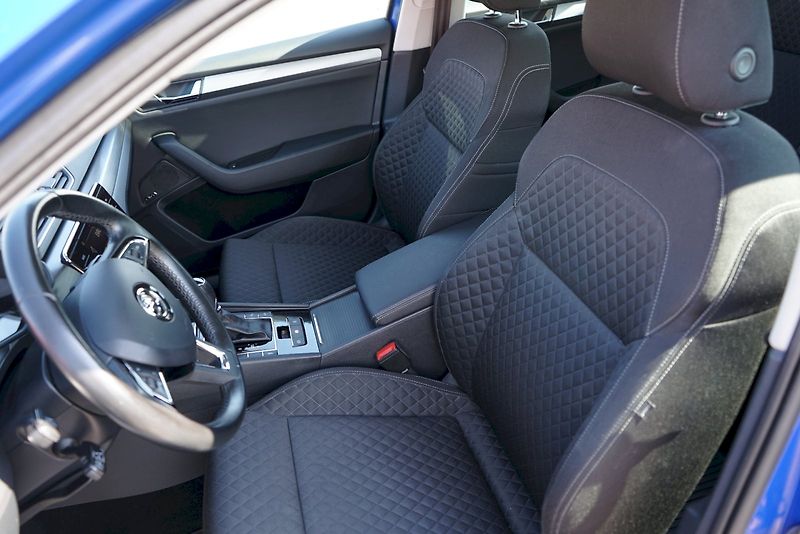 Škoda Superb (2018) TDI 110 kW DSG Style - fotka 9 z 29