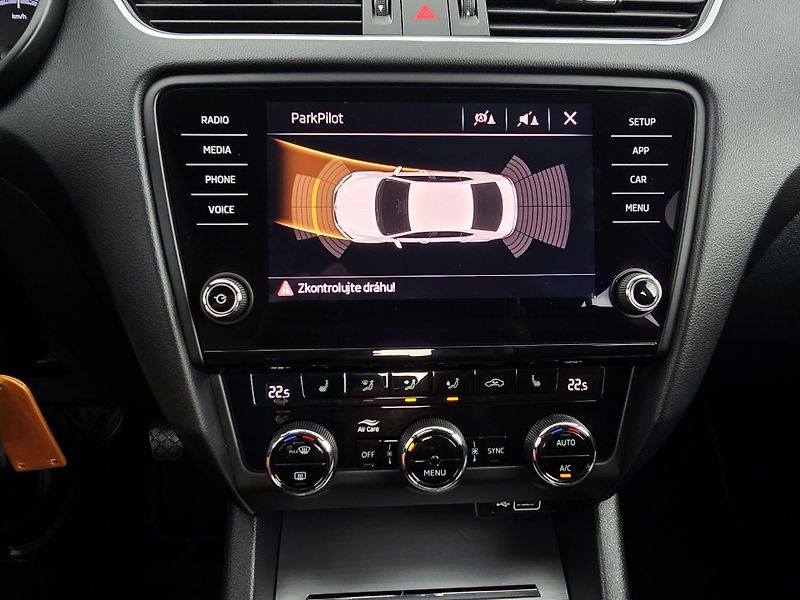 Škoda Octavia 1.4TSI V PROVOZU OD 4/2019   - fotka 24 z 26