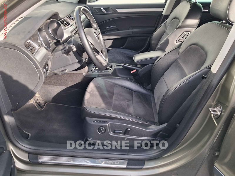 Škoda Superb (2014) 2.0TDi 4x4, Elegance, DSG - fotka 9 z 18