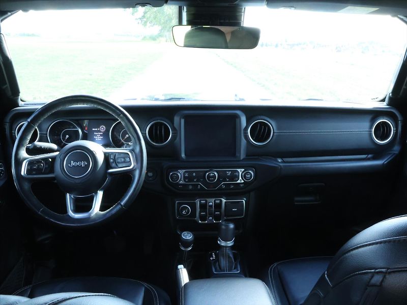Jeep Wrangler 2.1 CRD 147kW Aut. Unlimited - fotka 14 z 28