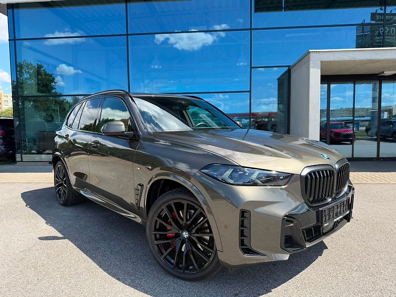 BMW X5 xDrive 30d - fotka 7 z 21