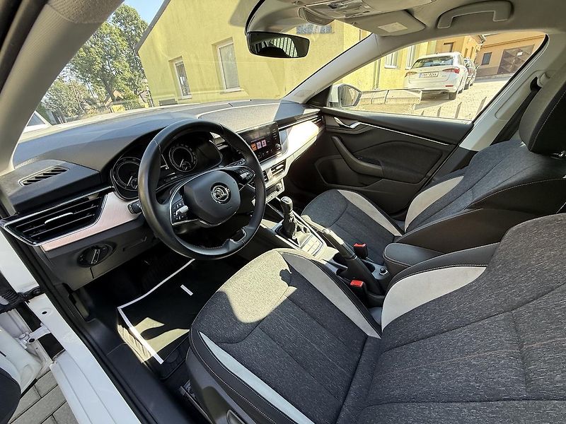 Škoda Scala (2021) 1,5TSi 110kW STYLE ACC Koup.ČR - fotka 8 z 19