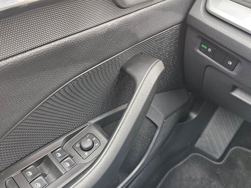 Škoda Octavia (2025) COMBI SELECTION 1,5 TSI 85 KW - fotka 22 z 28