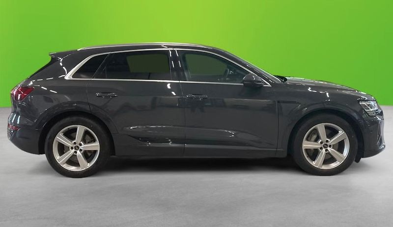 Audi Q8 e-tron 50 Q SoH 94% Kam Matrix HuD - fotka 2 z 20