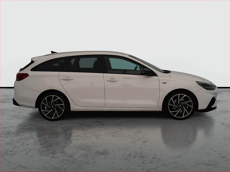 Hyundai i30 (2024) N-Line 1.5 T-GDI MHEV - fotka 6 z 19