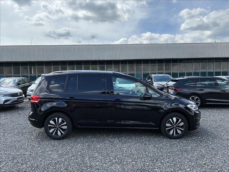 Volkswagen Touran 2,0 TDI ,7 MÍST,TAŽNÉ,KAMERA - fotka 6 z 35