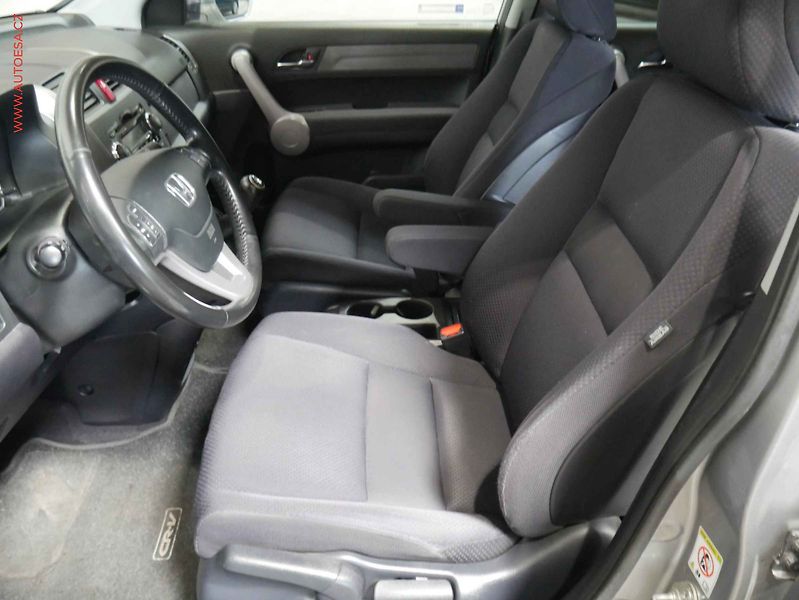 Honda CR-V (2007) 2.0 i 4x4, autoAC - fotka 9 z 17