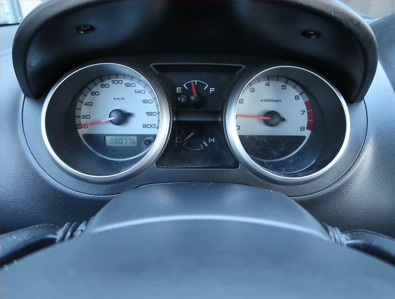 Suzuki Ignis (2005) 1.3, nová STK, jezdí výborně - fotka 11 z 15