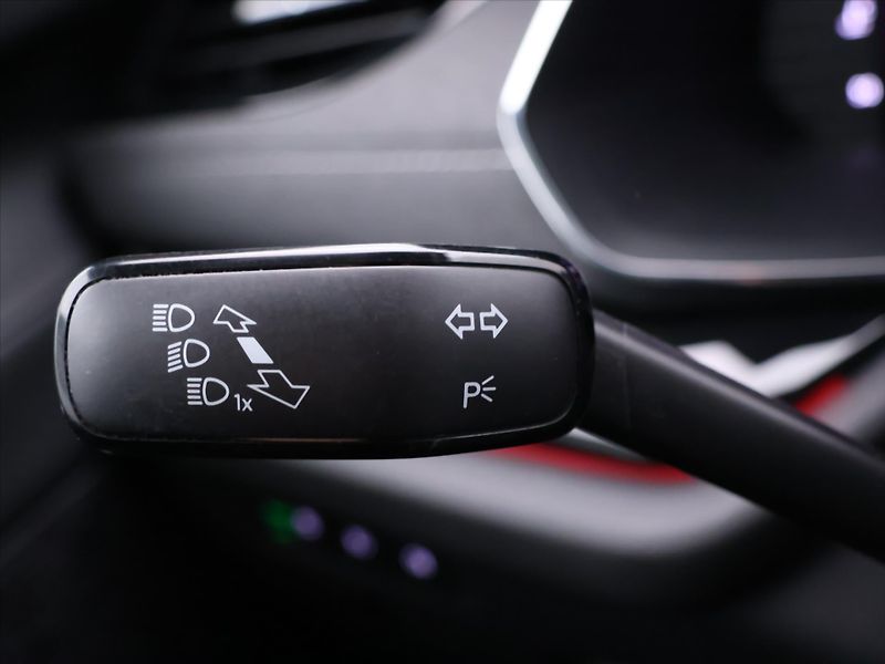 Škoda Octavia 2,0 TDI 110kW DSG Sportline DP - fotka 21 z 40