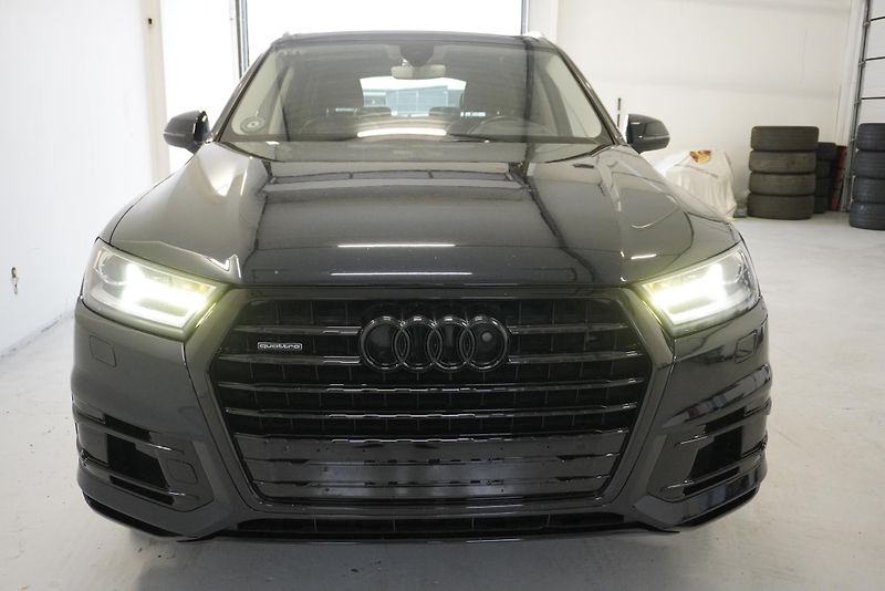 Audi Q7 3.0 TDI QUATTRO AUTOMAT - fotka 2 z 33