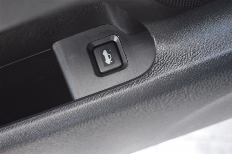Honda CR-V 2,0 I 110KW AUTOMAT NÍZKÉ KM - fotka 33 z 50