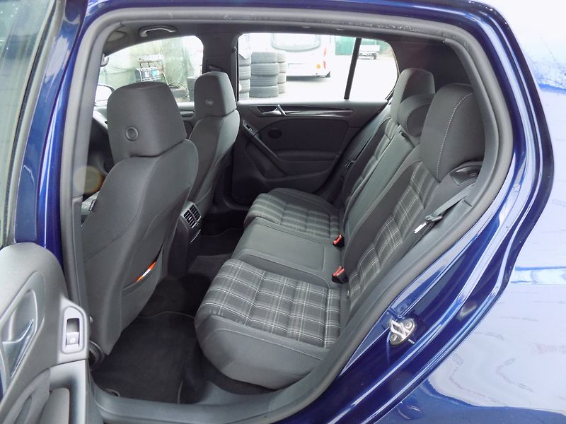 Volkswagen Golf (2012) 2.0 TDI/GTD/2.Maj/Klimatizace/ - fotka 10 z 45