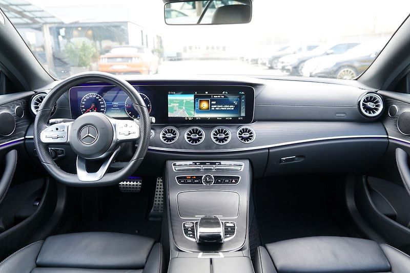 Mercedes-Benz Třídy E E 300d AMG Avantgarde/245 PS - fotka 21 z 34