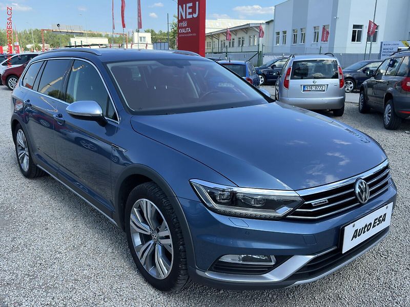 Volkswagen Passat (2019) 2.0TDI 4x4, ČR, DSG, navi - fotografie inzerátu