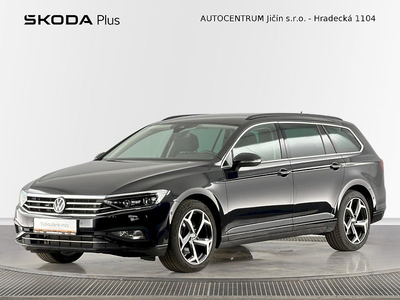 Volkswagen Passat (2023) Business 2.0 TSI 140kW DSG - fotka 1 z 29