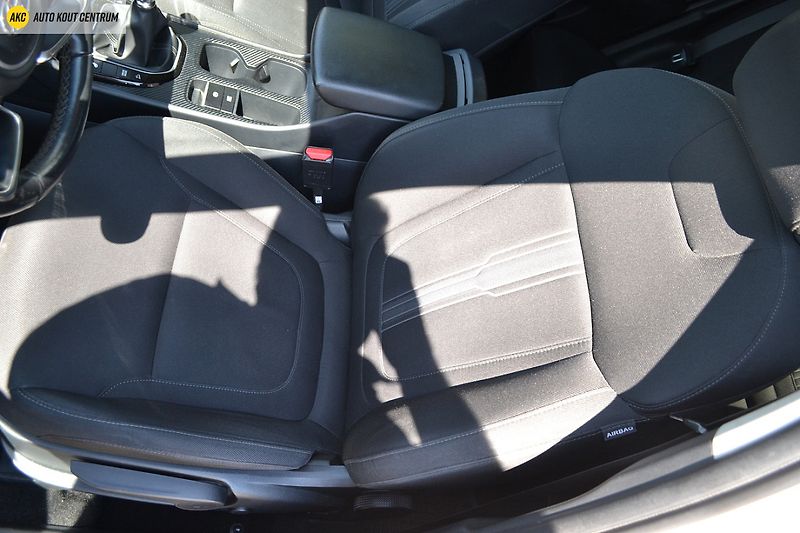 Hyundai Tucson 1.6CRDi SMART - fotka 22 z 55