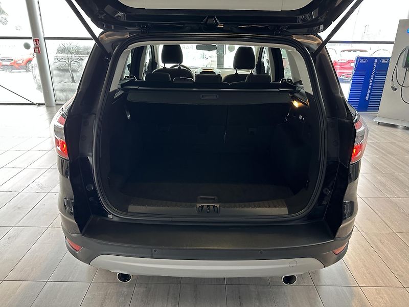 Ford Kuga Titanium 1.5 EcoBoost 150k man - fotka 7 z 26