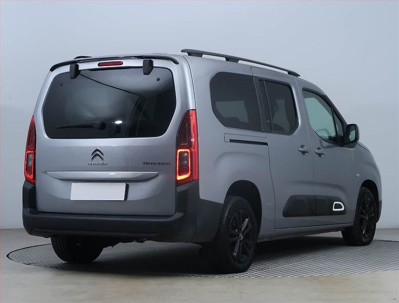 Citroën Berlingo (2021) Maxi Feel 1.5 BlueHDi, 5Míst - fotka 5 z 16