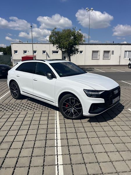 Audi SQ8 (2020) Plná výbava - fotka 9 z 22
