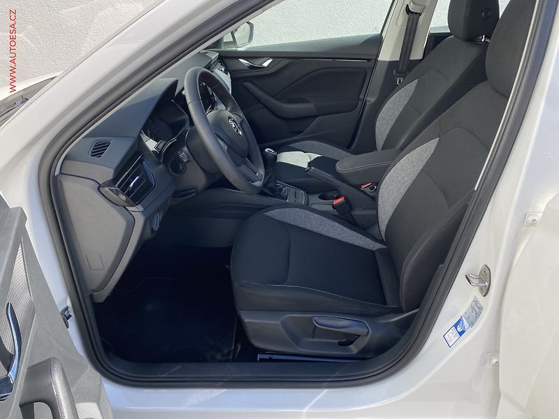 Škoda Scala (2020) 1.0 TSi, STK5/28 - fotka 9 z 18