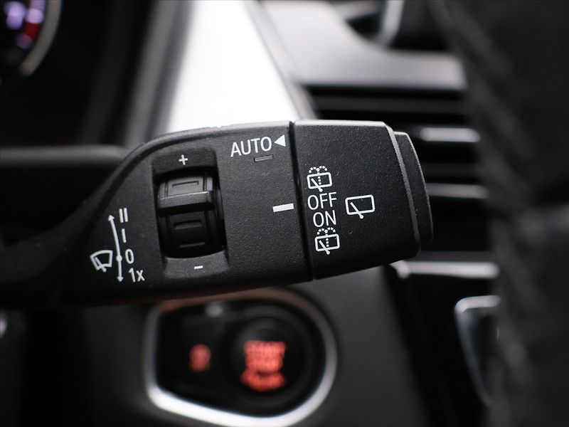 BMW Řada 2 1,5 Gran Tourer 218i Aut. DPH - fotka 16 z 32