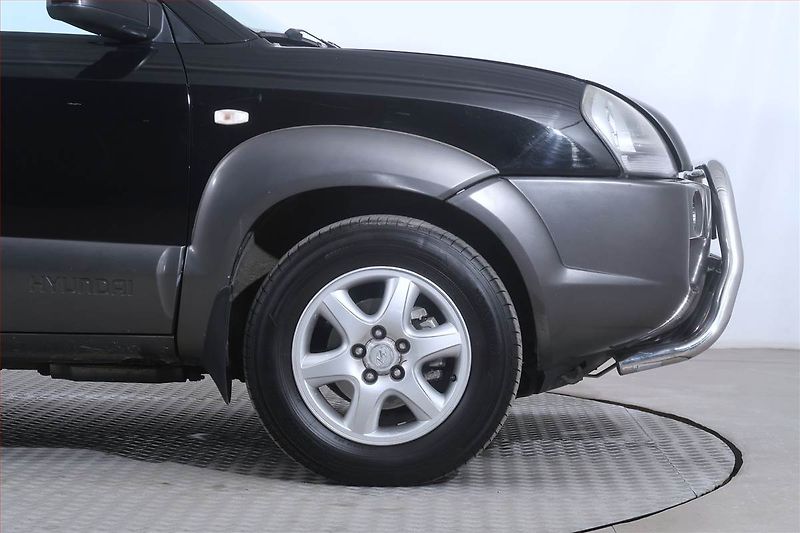Hyundai Tucson (2005) 2.0 CRDi, 4X4, Serv.kniha - fotka 14 z 20