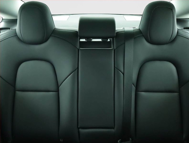 Tesla Model 3 (2020) Long Range 4WD 78kWh, SoH 86% - fotka 10 z 22