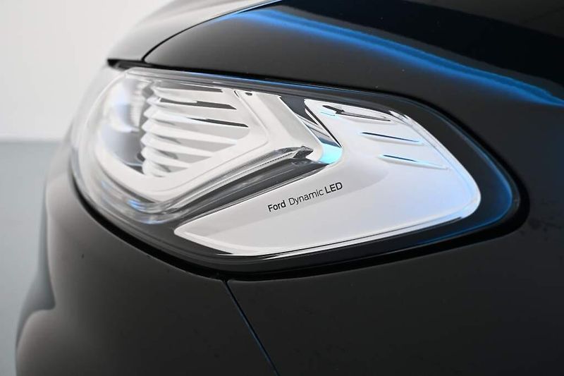 Ford Mondeo (2022) 2.0 LED SONY ACC Tažné Kamera - fotka 30 z 39