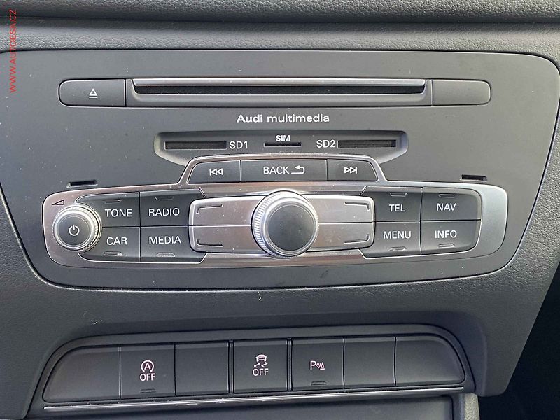 Audi Q3 (2017) 1.4 TFSi, Bixen, kůže, navi - fotka 16 z 20