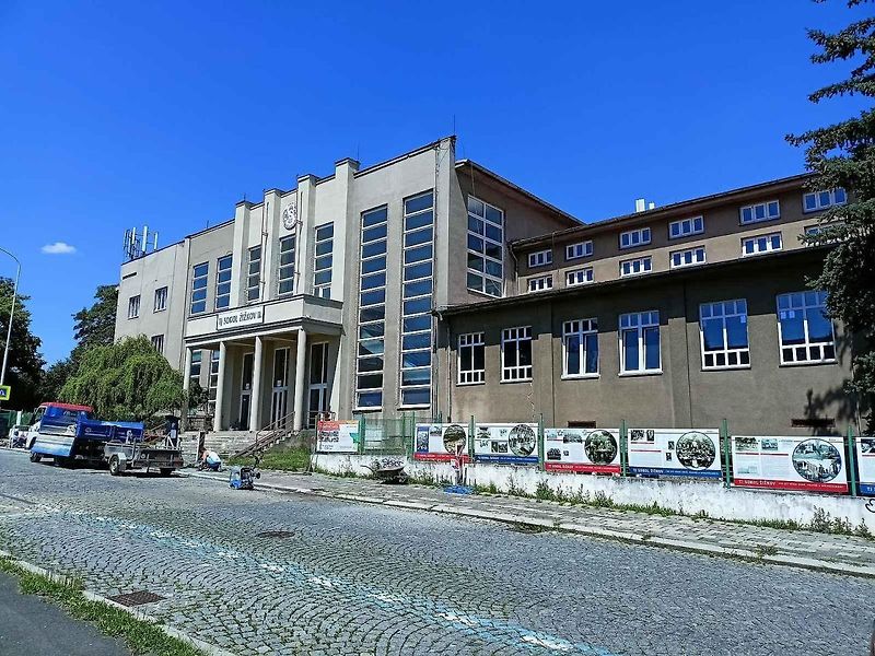 Nabíjecí stanice elektromobilů Praha 3 - Mahlerovy sady