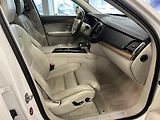 Volvo XC90 (2017) D5 AWD Drive-E Inscrip Panoram - náhled 27