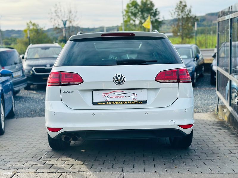 Volkswagen Golf (2017) 2.0TDi PO SERVISU,APP,PANORAMA - fotka 5 z 21