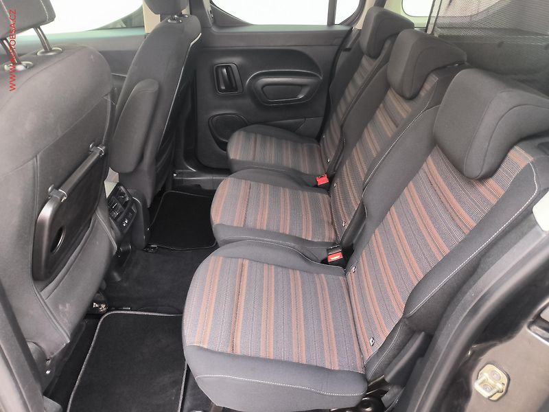 Opel Combo (2019) 1.5CDTi, Life, navi, panor - fotka 10 z 25