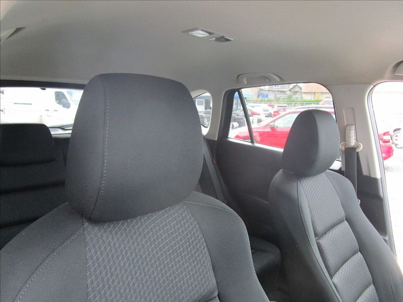 Mazda CX-5 2.2 Skyactiv-D, aut. klima - fotka 18 z 38