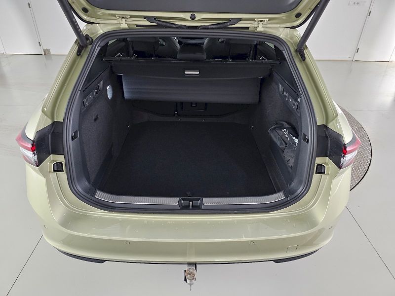 Škoda Superb (2025) 2.0TSi 195kW 4X4 SPORTLINE WEB - fotka 35 z 35